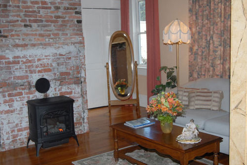 The Spring Seasons Inn Newport Luaran gambar